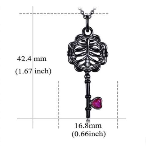 18k Skeleton Heart Key Necklace - Picture 5 of 5